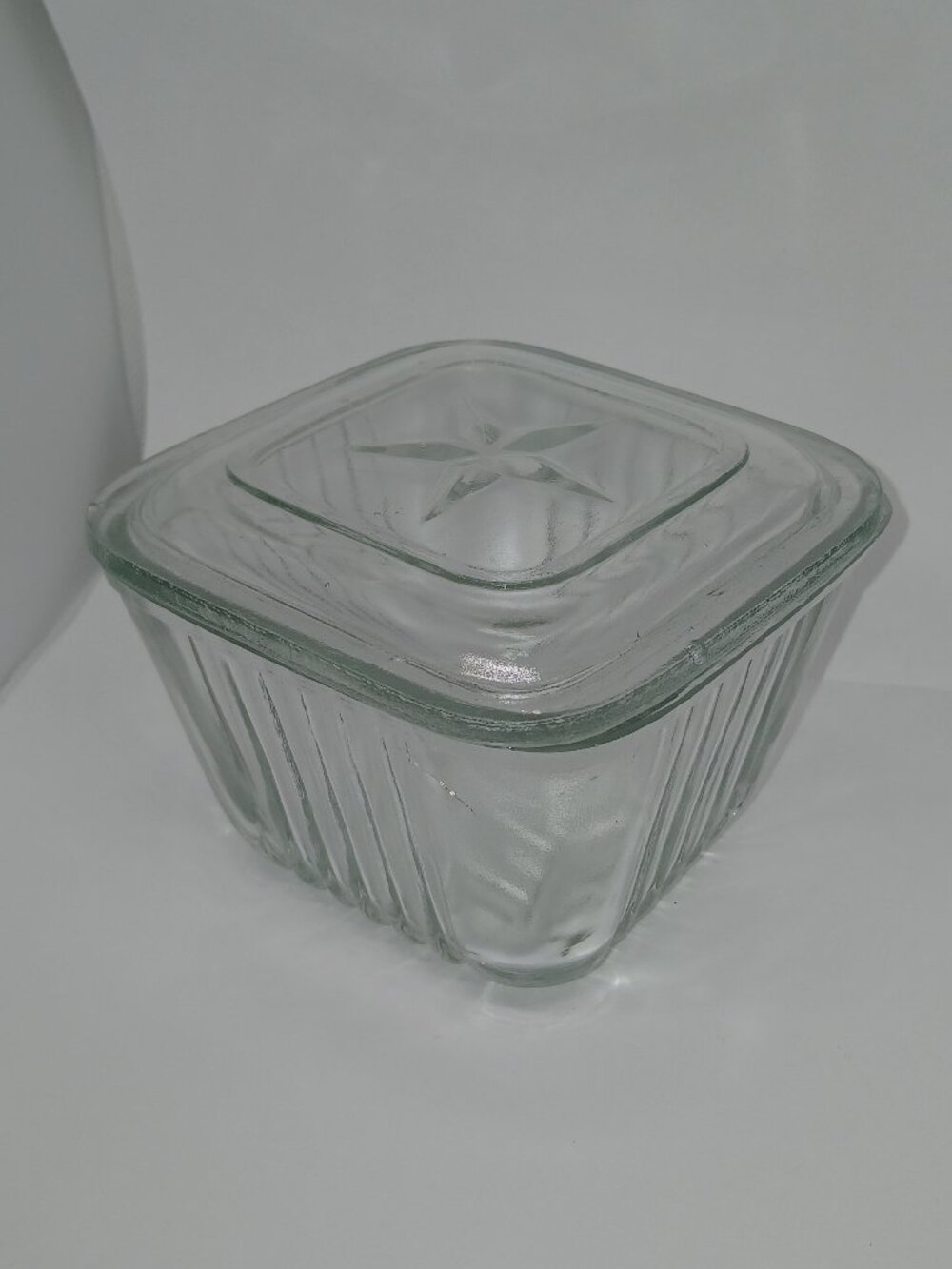 Antique Clear 1940/1950 Ribbed Glass Refrigerator Storage Dish with Star on Lid
